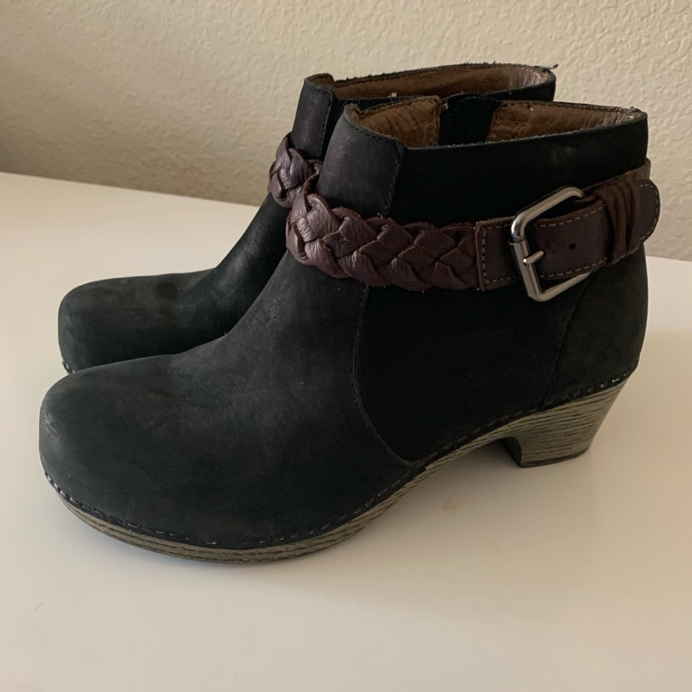 Dansko clogs size 37